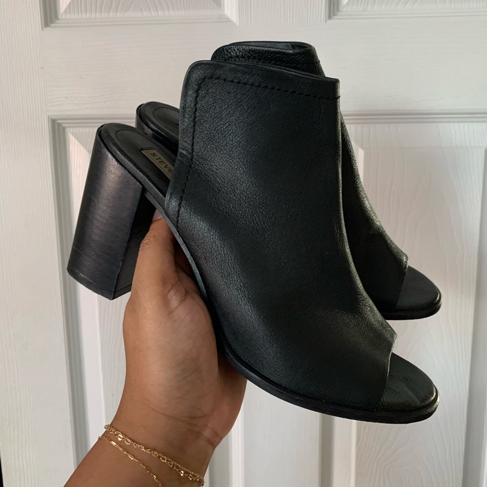 Steve Madden Black Leather Heeled Mules - Size 9